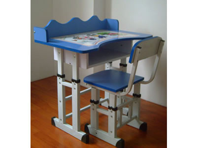 學生課桌椅